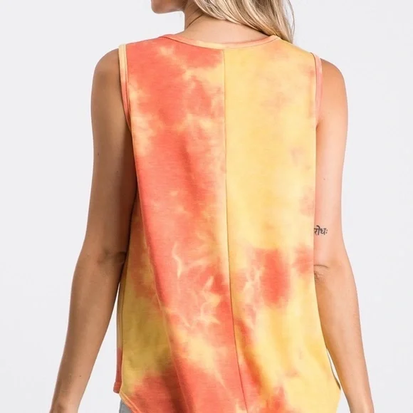 🔥TIE DYE HI LOW PLEATED DETAIL SLEEVELESS TOP - Picture 5 of 7
